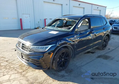 2022 Volkswagen Tiguan 2.0T Se R-Line Black из США, поврежденный, VIN 3VV8B7AX7NM001301